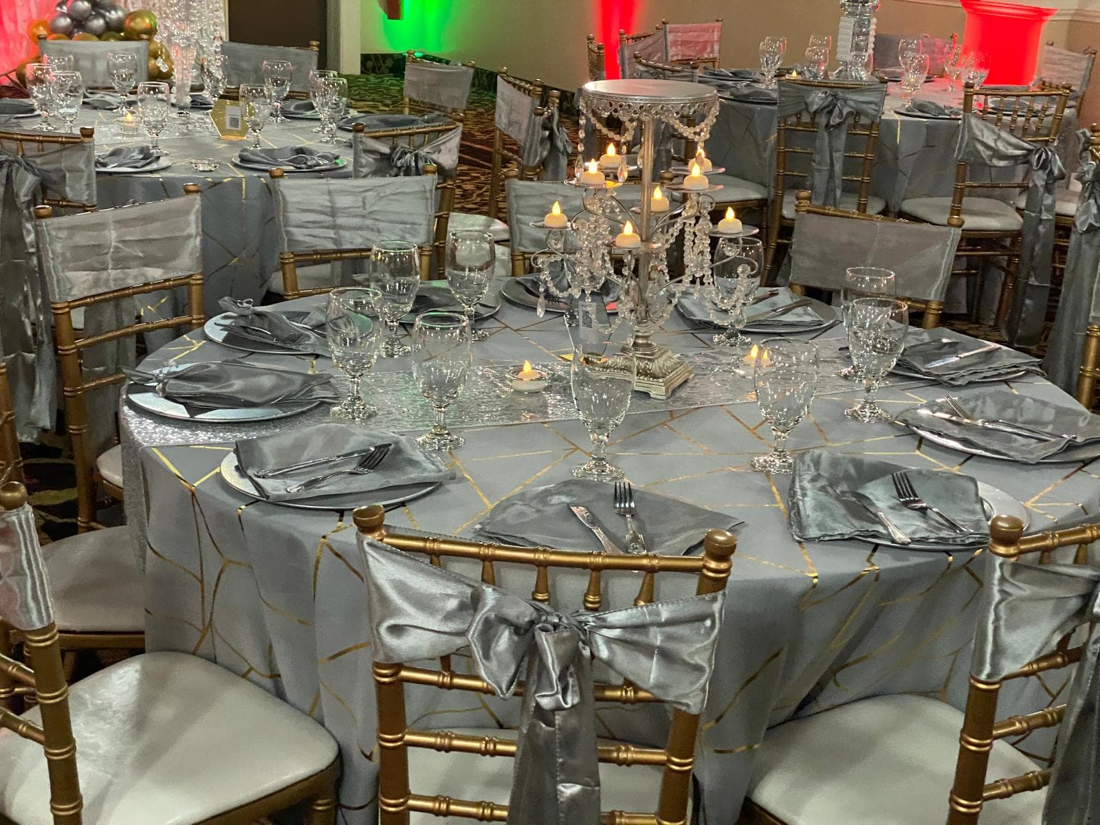 Platinum Room table setting